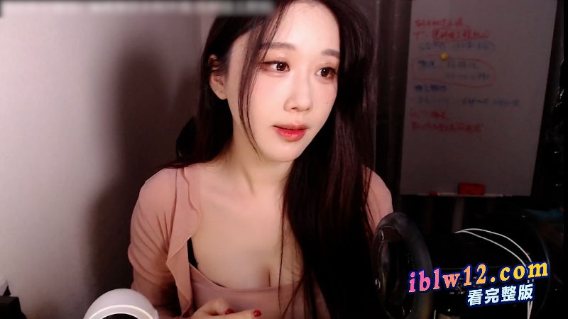 解锁最刺激的ASMR 高颜值女主播 轩子巨2兔 在耳旁挑逗你的性欲 截图 1